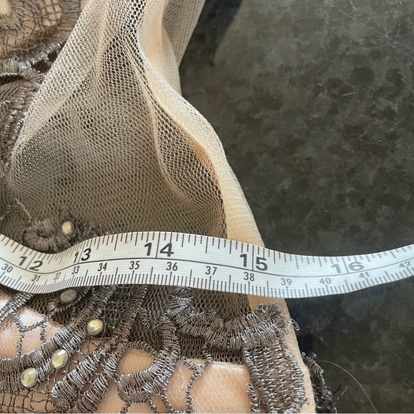 Dave & Johnny intricately lace and bling detail mesh short sleeve Dress size 7 - Picture 15 of 16